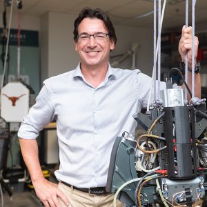 Photo of Luis Sentis, one of the "SOE'23 | Space, Ocean and Earth Insights" speakers